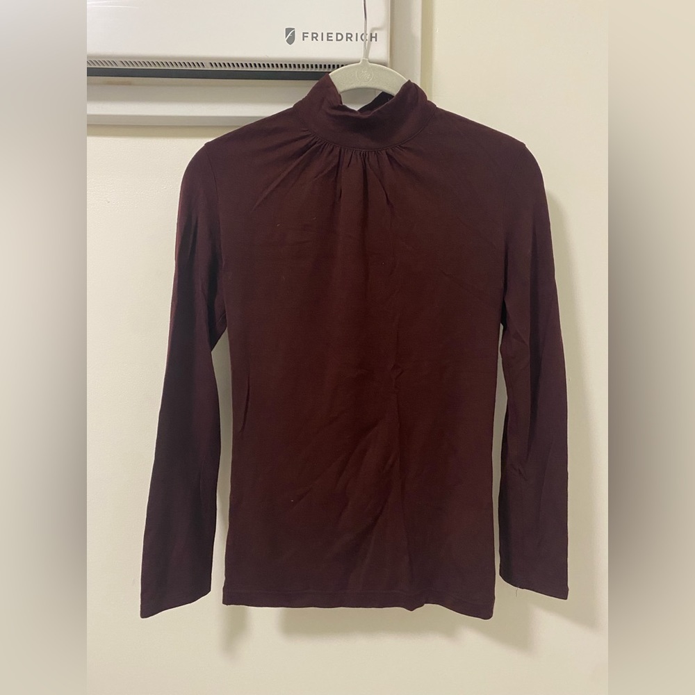 Barbara Bui size XS/36 maroon long sleeve turtleneck